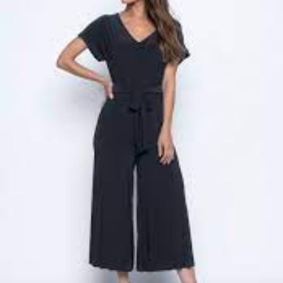 Frank Lyman Design Pants - Frank Lyman Black Elegant Pleated Leg Jumpsuit